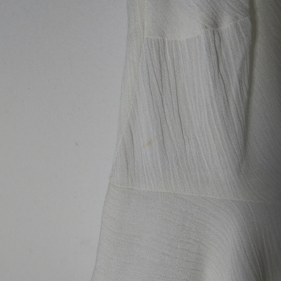 Love culture off white tie cropNWT Size small - Picture 4 of 10